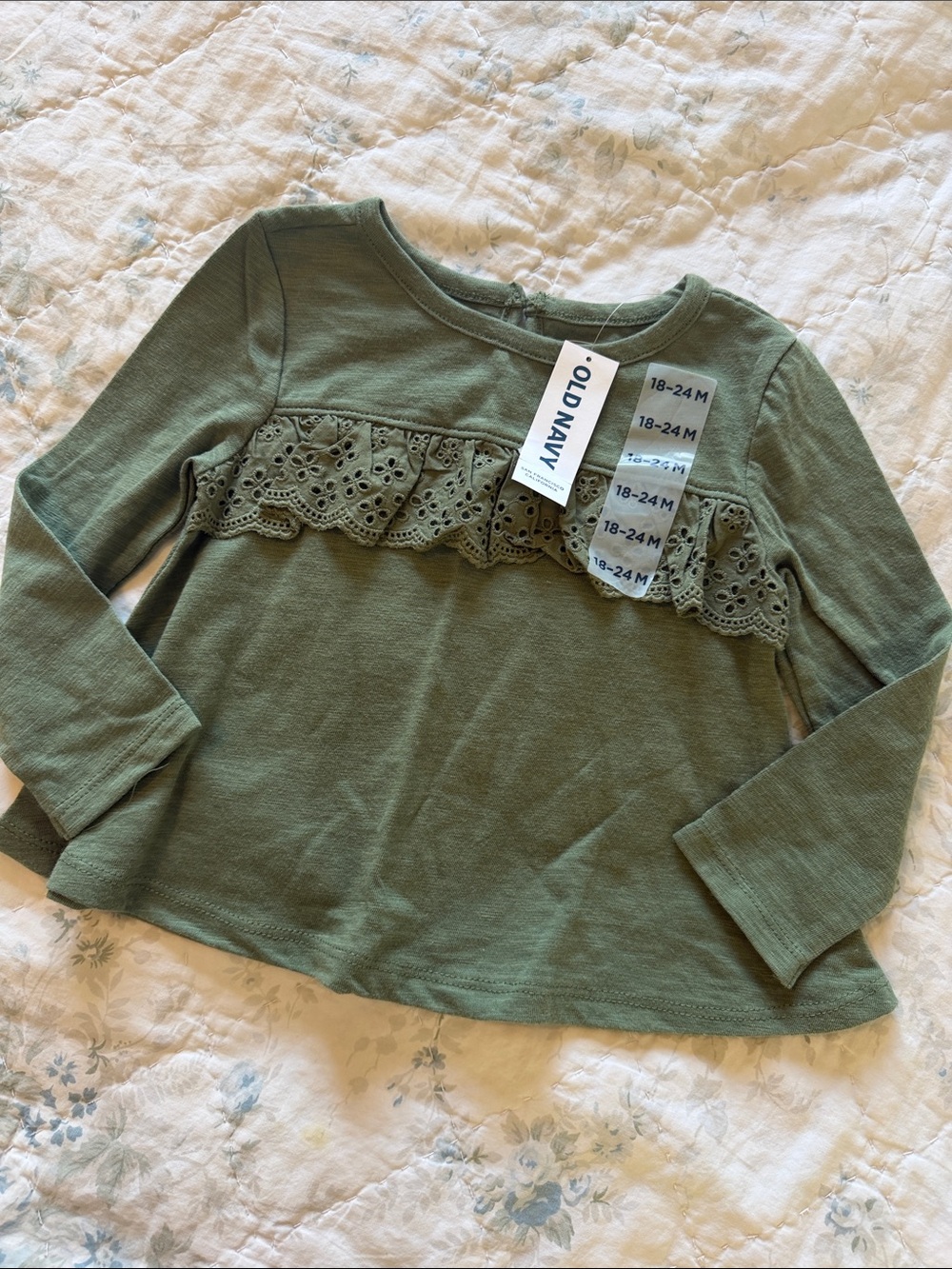 Eyelet Top 😍